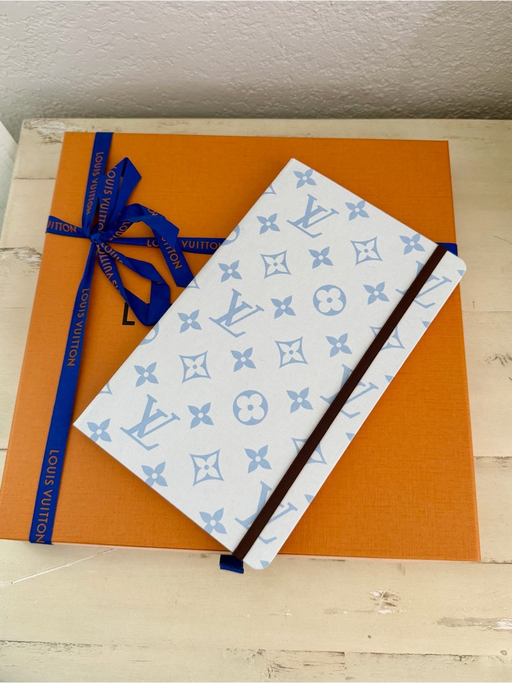 Louis Vuitton White & Light Blue Monogram notebooks with Brown Elastic